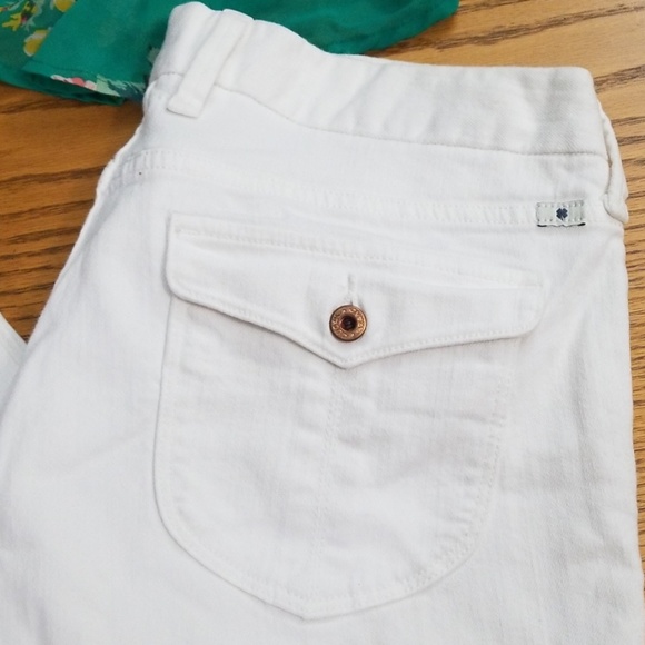 Lucky Brand white jeans - Picture 5 of 7
